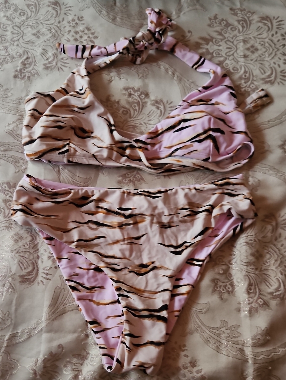 Cupshe Pink and Beige Tiger-Striped Halter Bikini Set